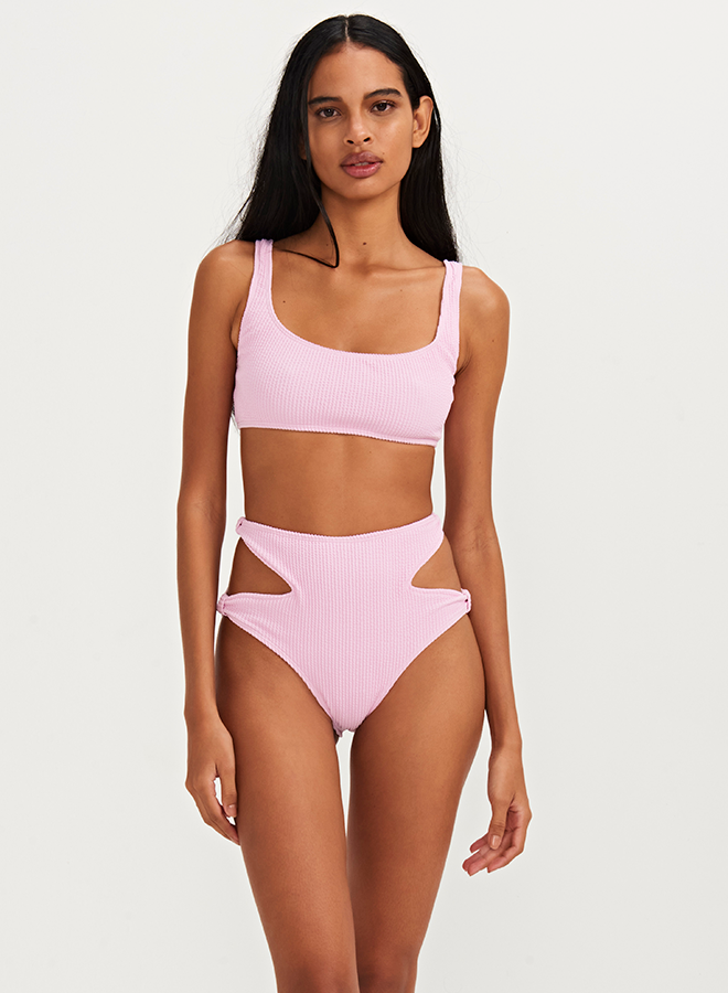 LUANA TOP AND LUA HOT PANTS