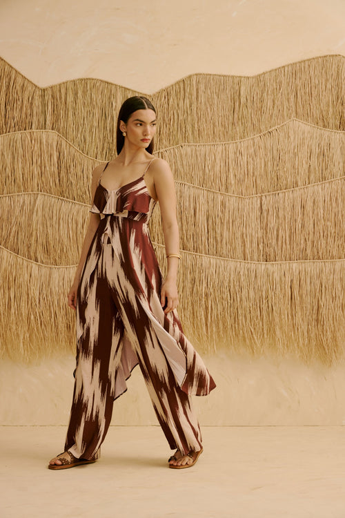 VEST EST RUFFLE NECKLINE
