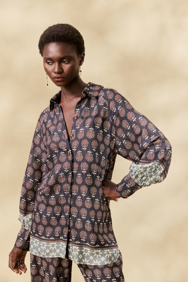 PRINTED LONG-SLEEVE SHIRT