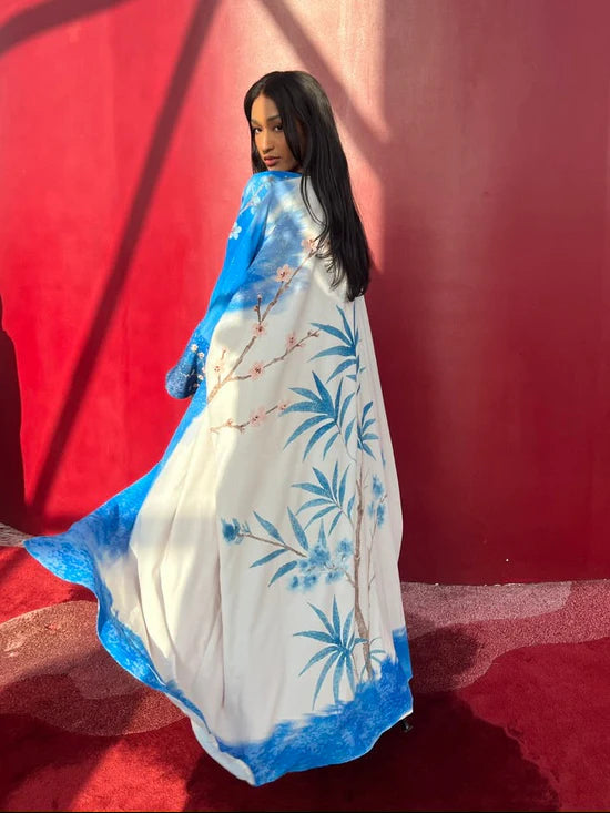 She Thought in Indigo