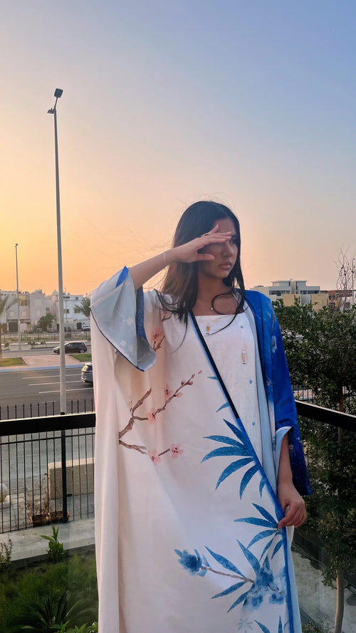 She Thought in Indigo