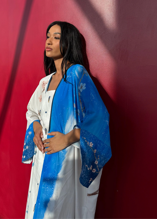 She Thought in Indigo