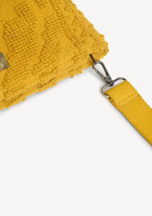 CARMELA CLUTCH MUSTARD