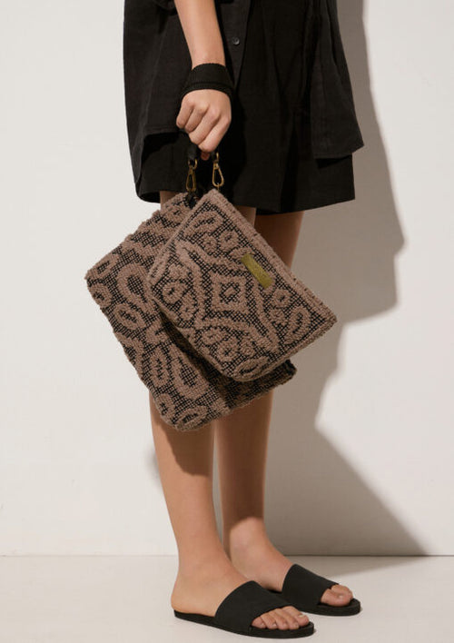 TAORMINA CLUTCH MOCHA