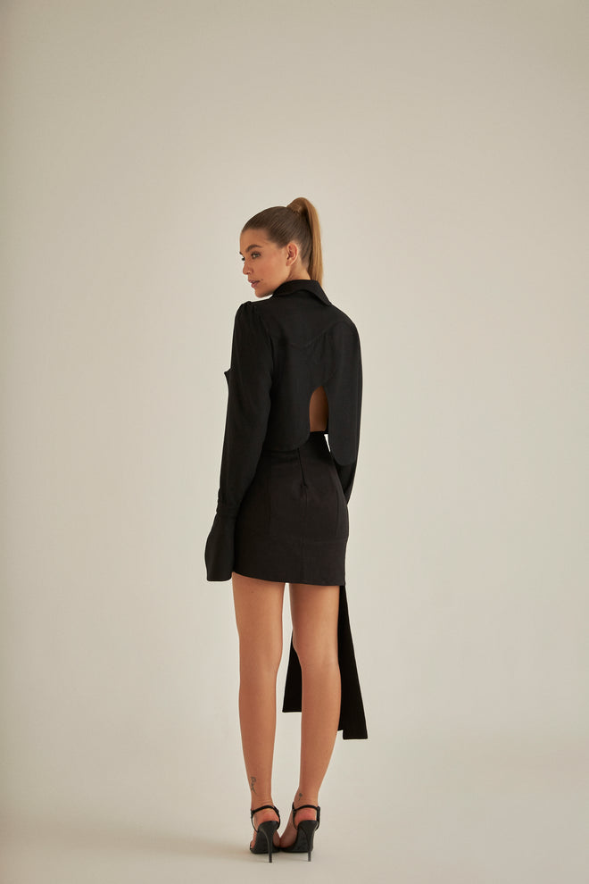 Camisa Cropped Curvas - Black